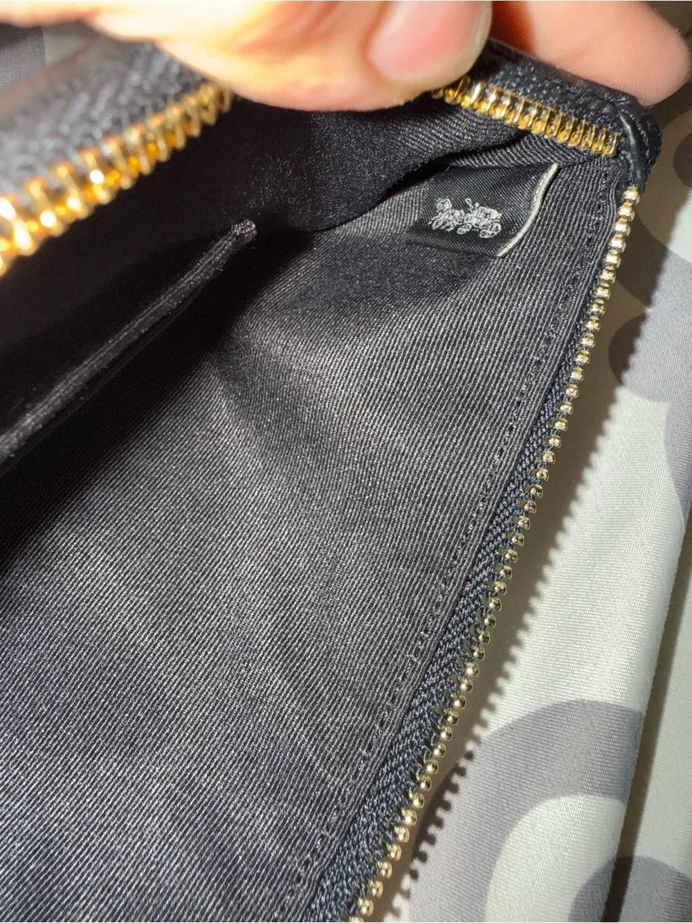 Coach compact pouch